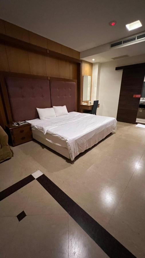 Charming Motel Хуалиен Сити Екстериор снимка