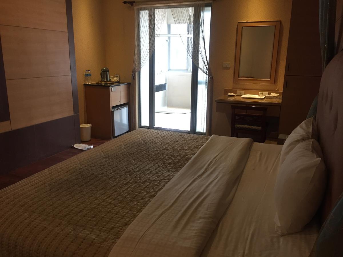 Charming Motel Хуалиен Сити Екстериор снимка